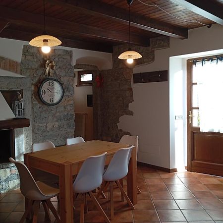 Ca' Baetti L'Antico Borgo Bed & Breakfast Roncola ภายนอก รูปภาพ
