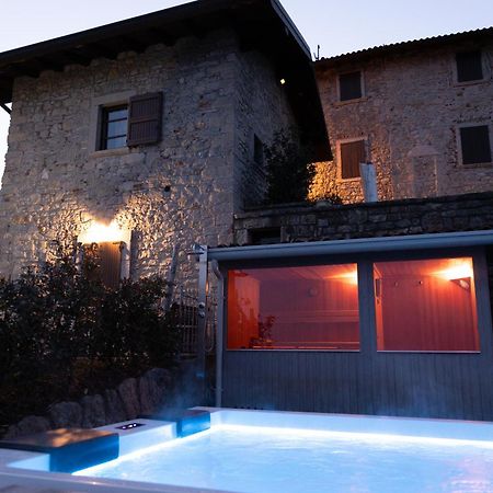Ca' Baetti L'Antico Borgo Bed & Breakfast Roncola ภายนอก รูปภาพ