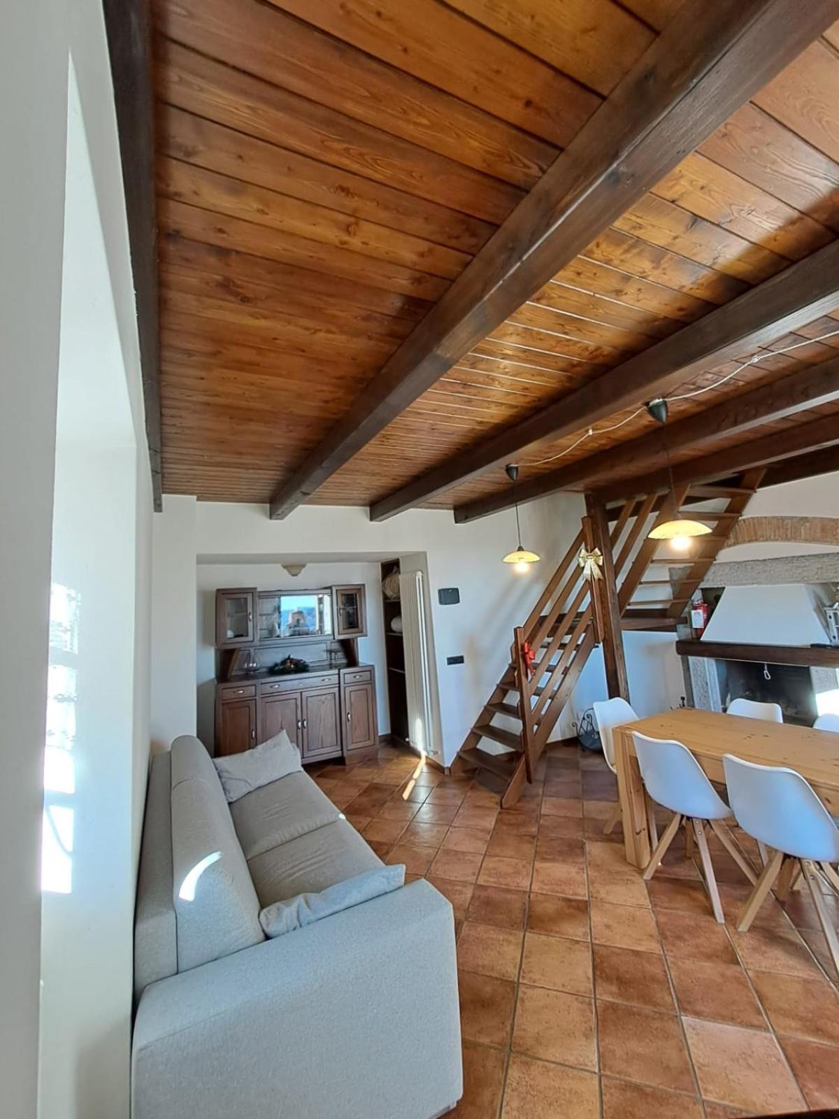 Ca' Baetti L'Antico Borgo Bed & Breakfast Roncola ภายนอก รูปภาพ