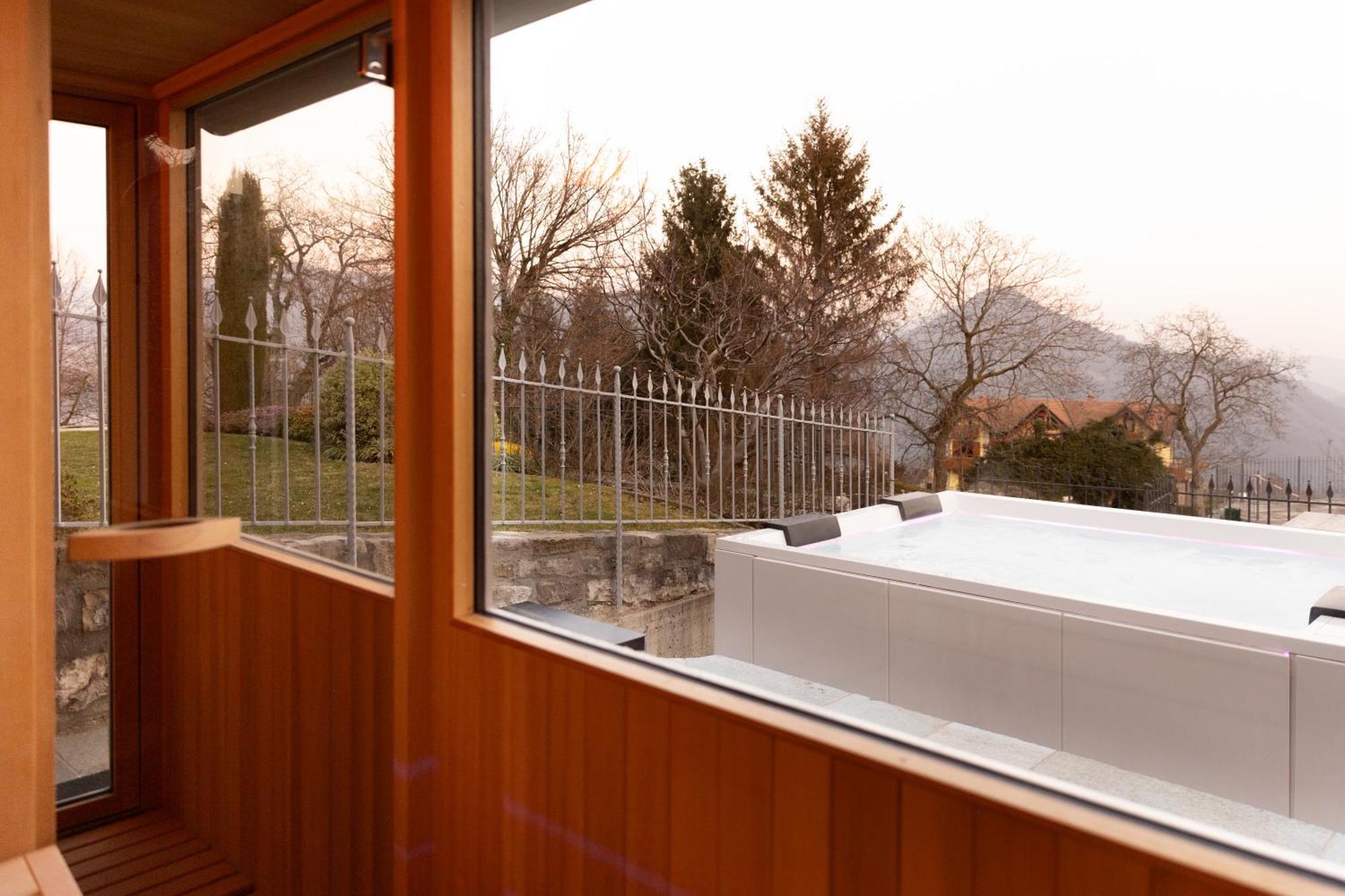 Ca' Baetti L'Antico Borgo Bed & Breakfast Roncola ภายนอก รูปภาพ