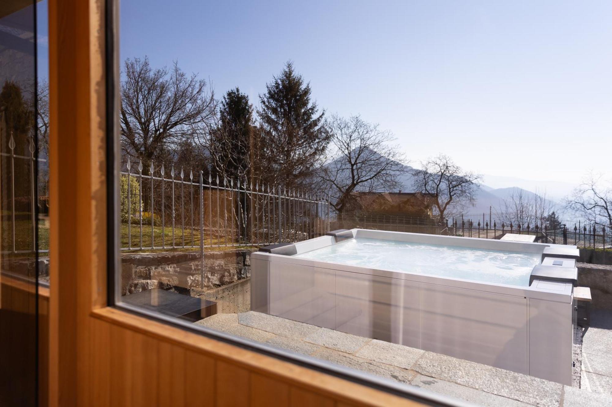 Ca' Baetti L'Antico Borgo Bed & Breakfast Roncola ภายนอก รูปภาพ