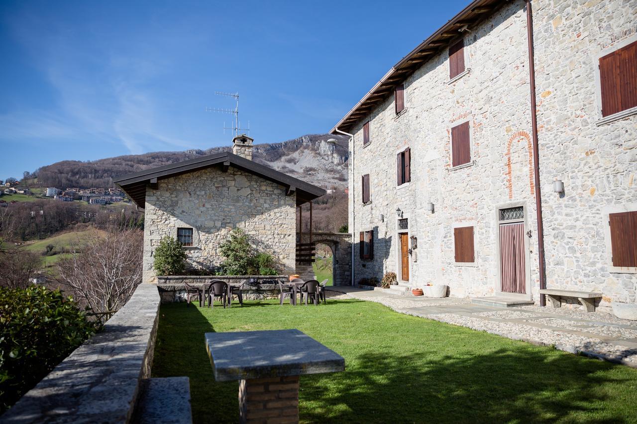 Ca' Baetti L'Antico Borgo Bed & Breakfast Roncola ภายนอก รูปภาพ