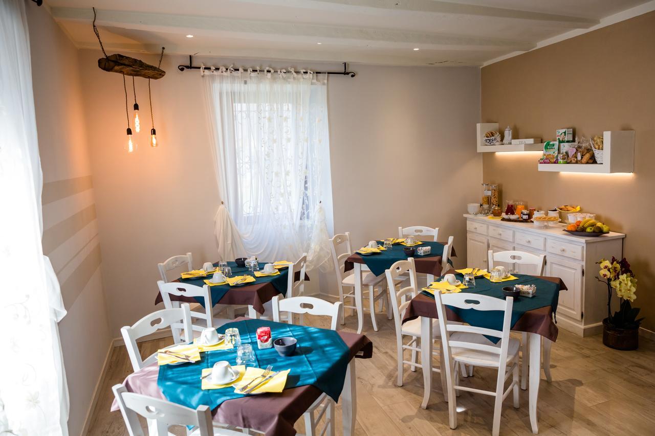 Ca' Baetti L'Antico Borgo Bed & Breakfast Roncola ภายนอก รูปภาพ